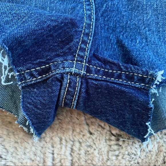Guess High Rise Raw Hem Jean Short - Picture 3 of 6